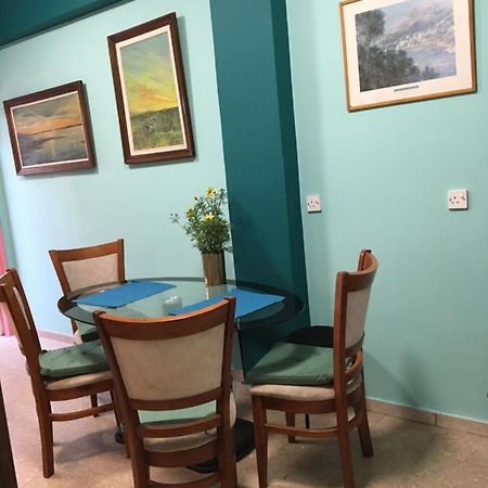 Past Or Tail Hostel Larnaca Luaran gambar