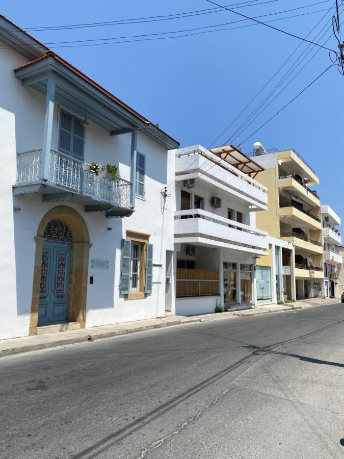 Past Or Tail Hostel Larnaca Luaran gambar