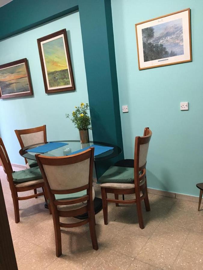 Past Or Tail Hostel Larnaca Luaran gambar